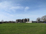 SX03158 East range of Carew castle.jpg